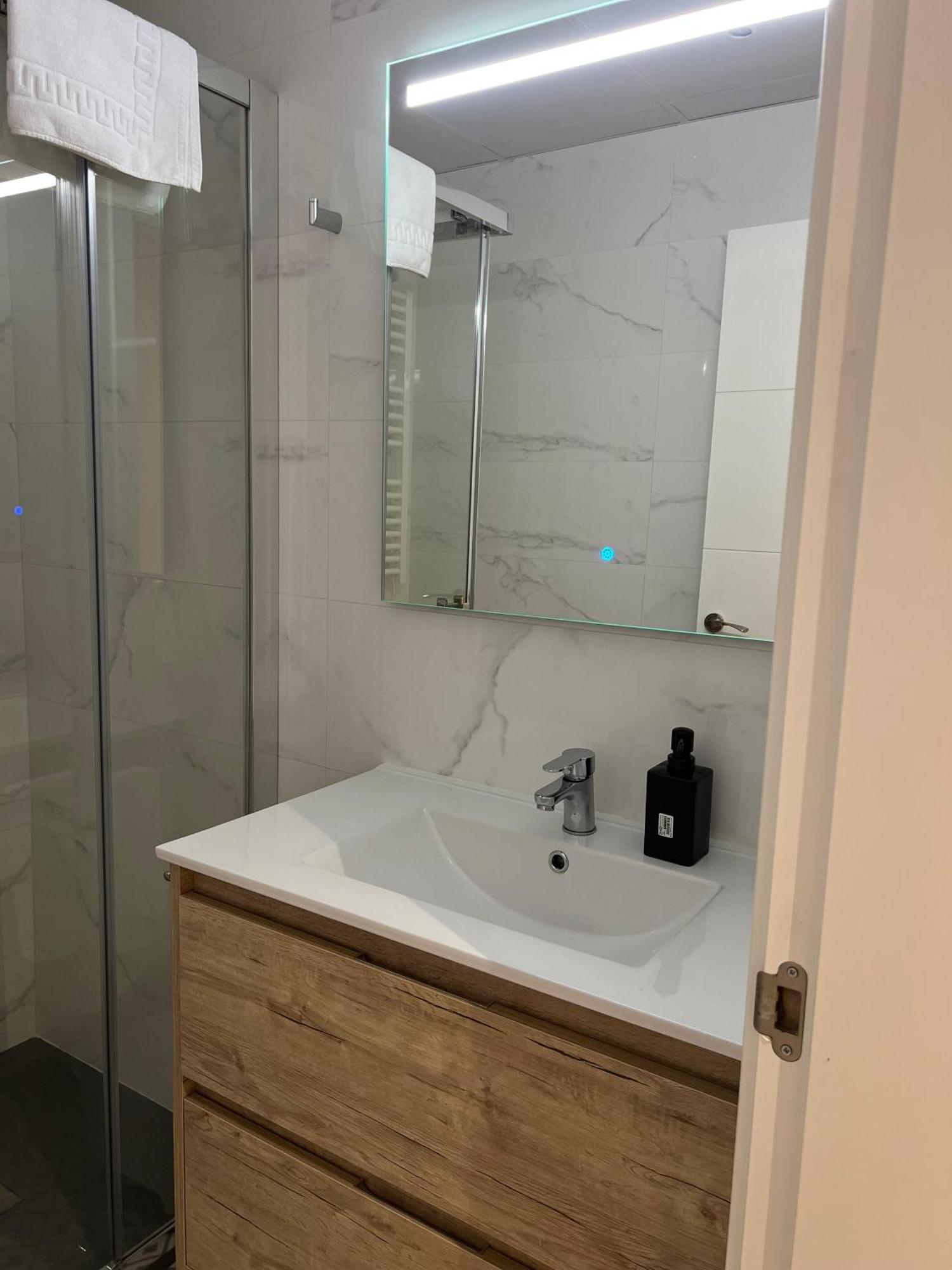 Room Plaza Espana Madrid Luaran gambar